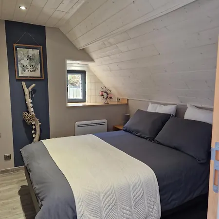 Ancien Moulin Pres D'un Ruisseau *