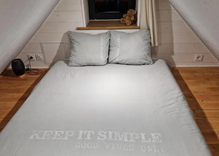 Ancien Moulin Près D'un Ruisseau